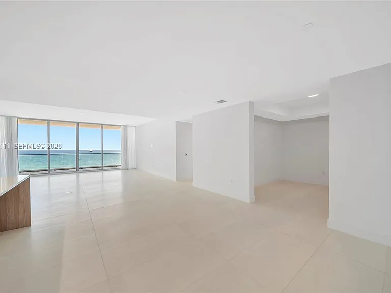 153 N Seabreeze Blvd #801 — Photo 10