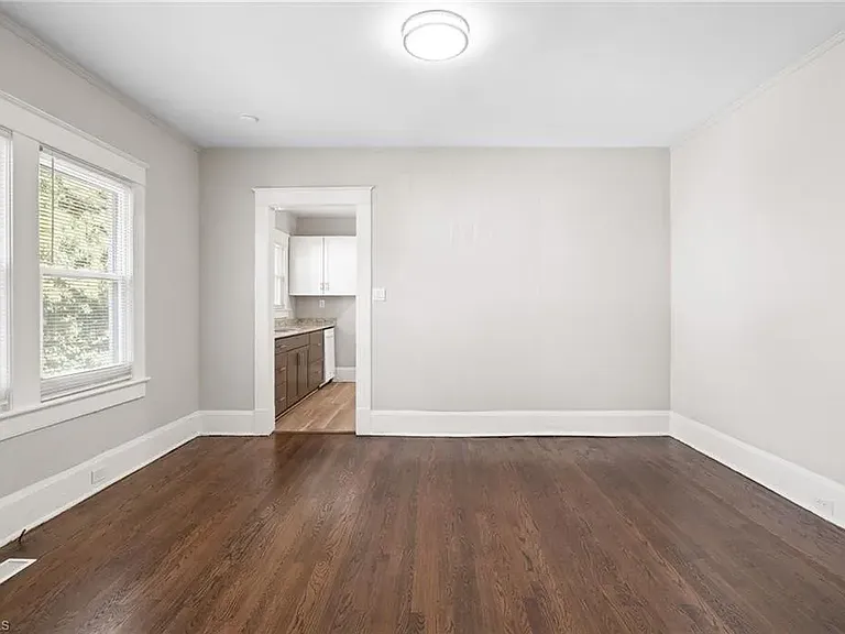 1203 Vance St — Photo 13