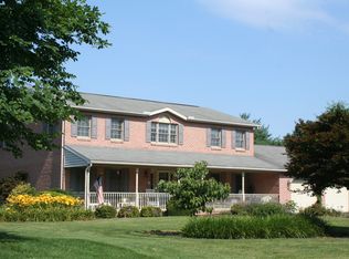 3277 Muirfield Dr, Chambersburg, PA