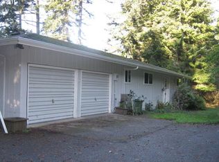 65434 E Bay Dr, North Bend, OR 97459