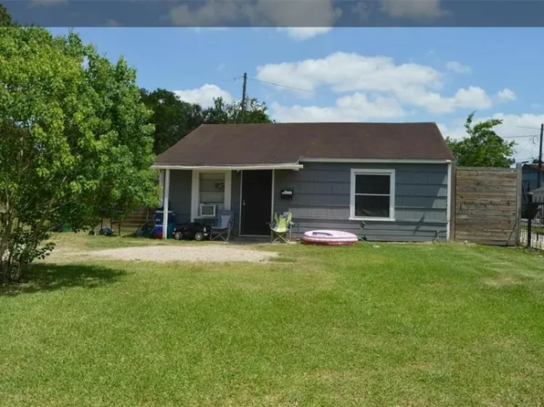 7351 Guadalcanal Rd, Houston, TX 77033