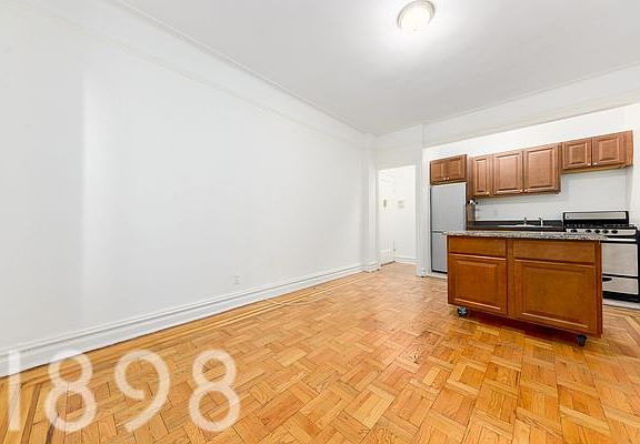 3rd image of 43-23 40th St #2G
