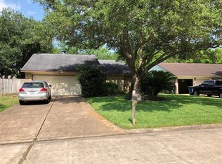 3825 Westglen Dr, Alvin, TX 77511
