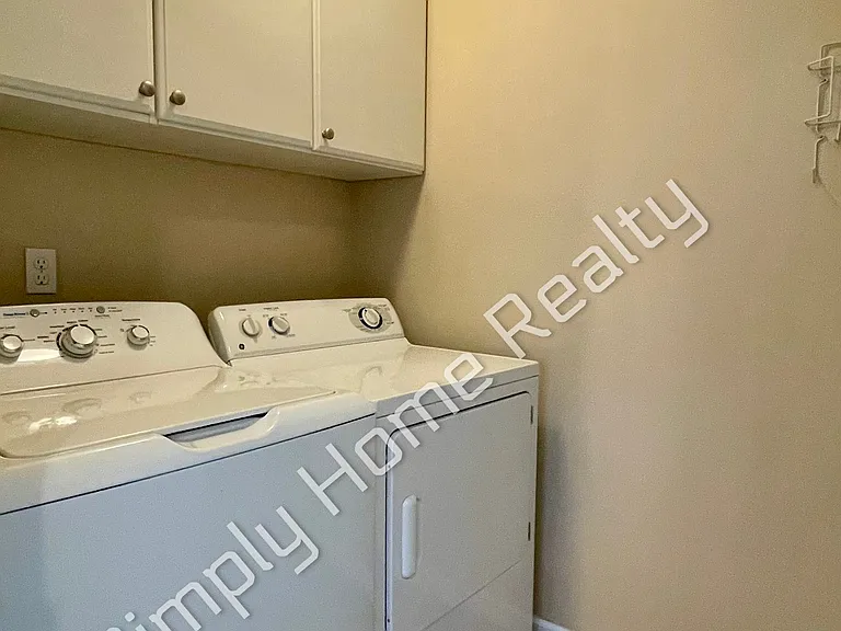 9967 Dotson St SE — Photo 16