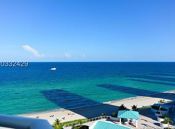 4th image of 16485 Collins Ave APT 1132