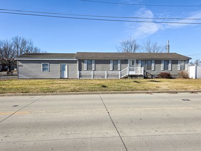 603 N Worthey St, Flora, IL, 62839