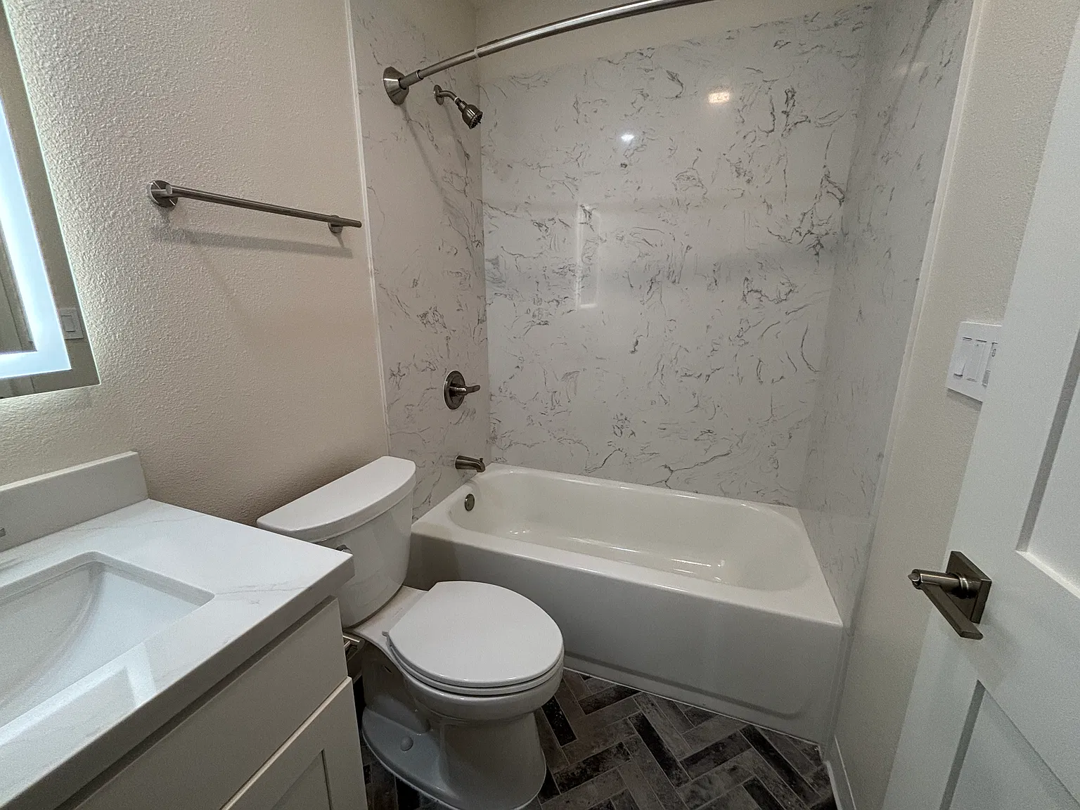1 bed, 600 sqft, $3,595 — Photo 4