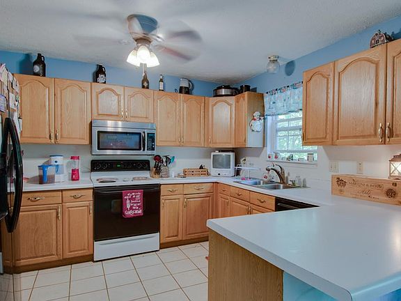4th image of 108 Lone Oak Dr