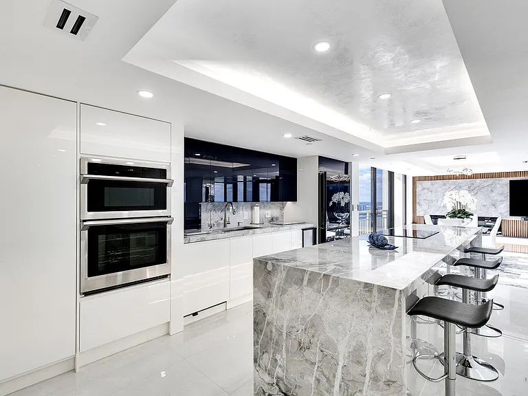 3000 N Ocean Dr #Penthouse A — Photo 11