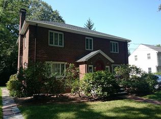 37 Beverly Rd, Brookline, MA 02467