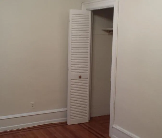 1953 Locust St #2R — Photo 14
