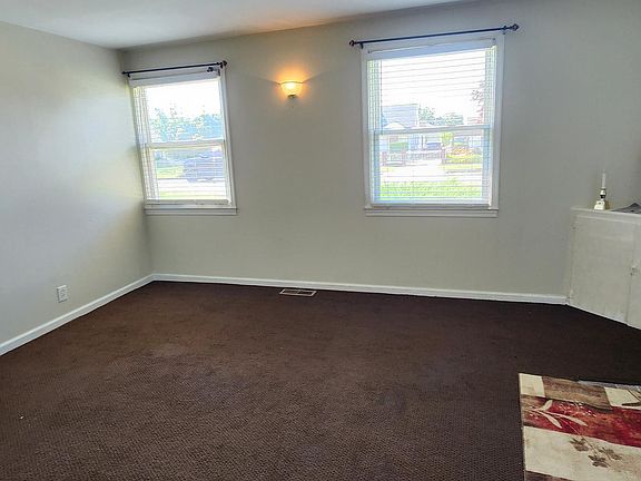 4th image of 8140 Dundalk Ave
