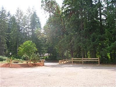 2nd image of 2027 SE Van Skiver Rd