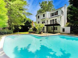 4238 50th St NW, Washington, DC 20016
