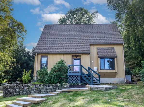 31 Pilgrim Lane, Naugatuck, CT 06770