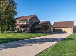 2200 Ernestine Dr, Middletown, OH 45042