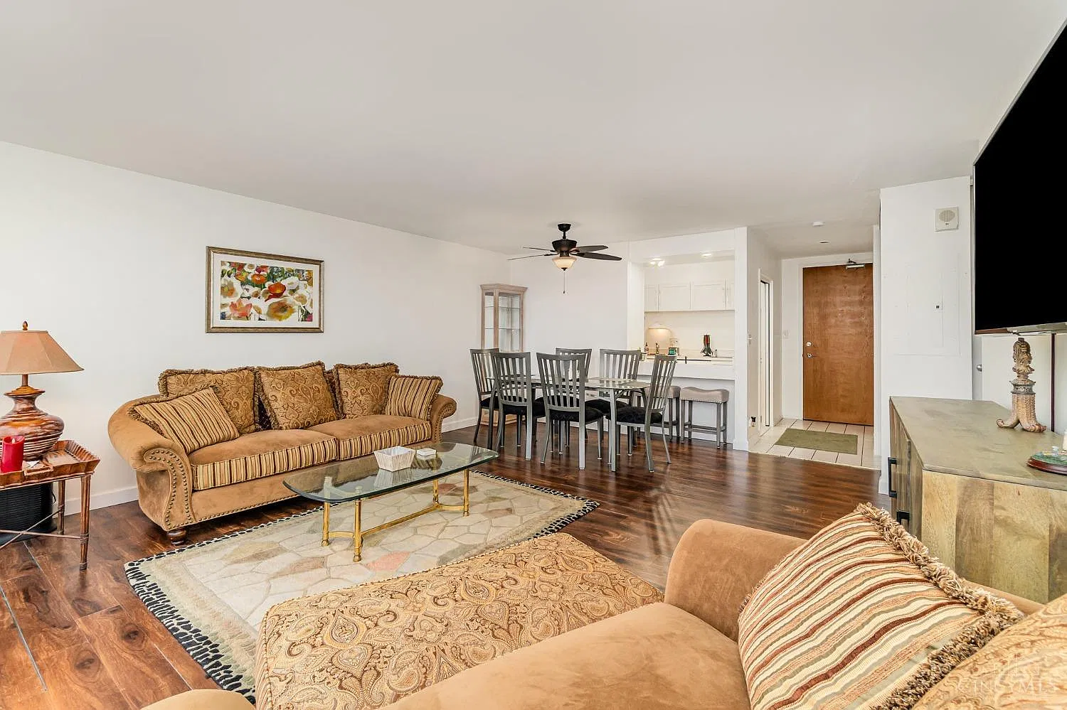2 bed, 1.5 bath, 990 sqft, $1,400 — Photo 3