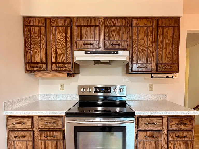 1408 Brookfield Dr — Photo 8