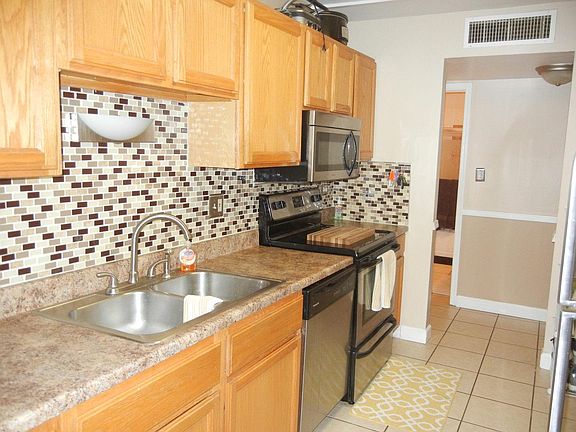 3rd image of 920 Beau Dr Unit 204