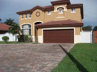 22821 SW 107th Ave, Miami, FL 33170