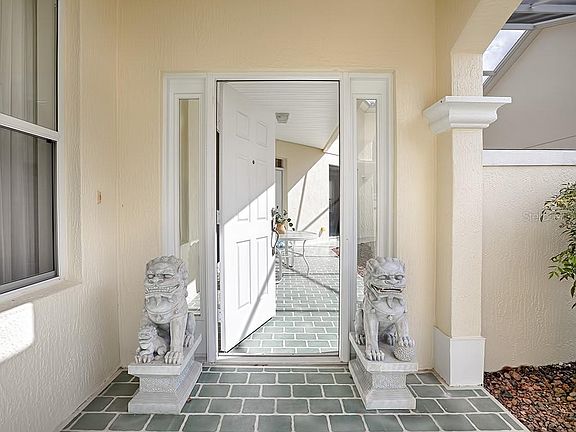 3rd image of 417 Glen Arbor Ln
