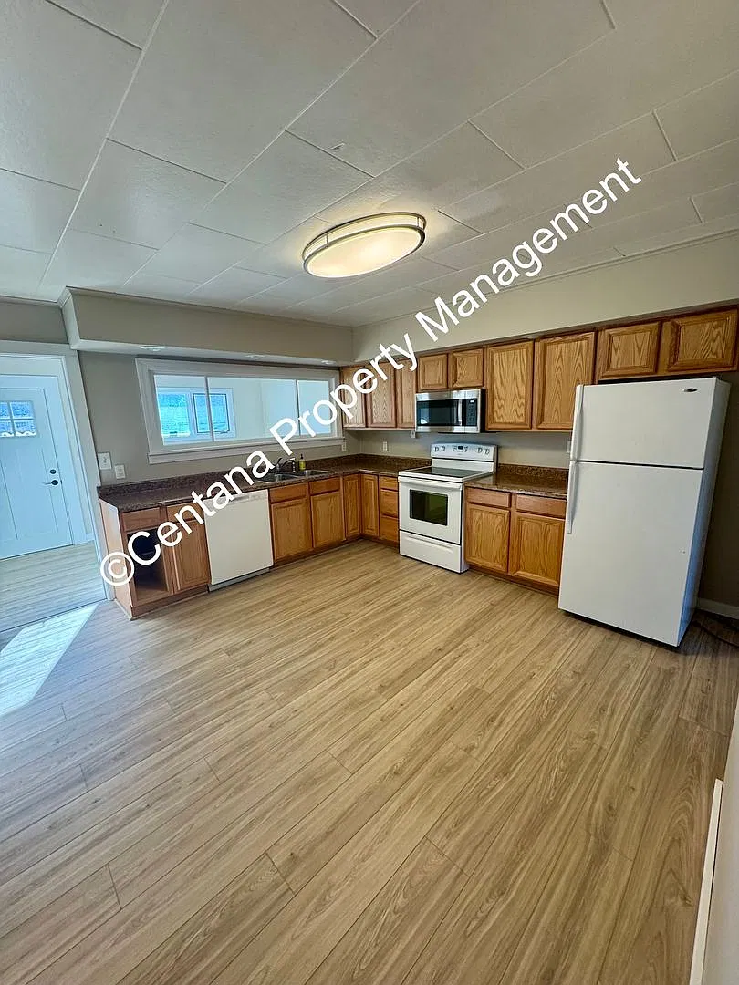 Remodeled 2 Bedroom in the Heart of Anaconda — Photo 4