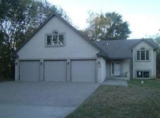 131 221st Ave NW, Oak Grove, MN 55011