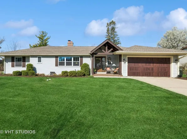 319 Ames St, Libertyville, IL 60048