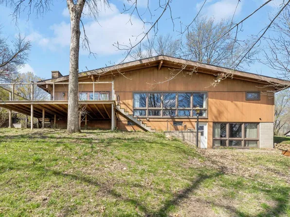 700 9th St NW, Independence, IA 50644