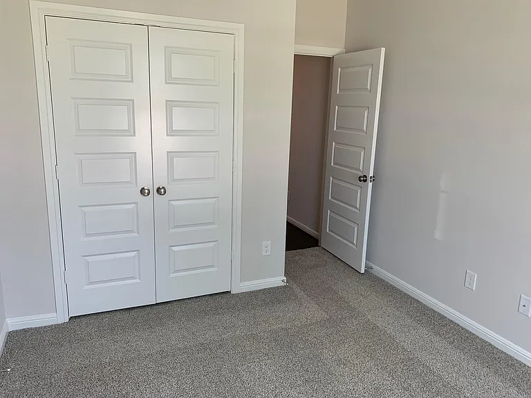 8022 Cliffside Terrace Ct — Photo 31