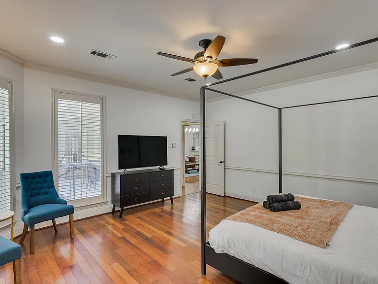 1811 Forest Meadow Ln — Photo 20