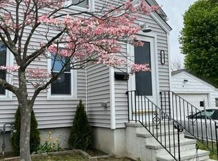 22 Hollister St, Stratford, CT 06615