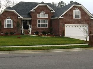 419 Trotters Ln, Chesapeake, VA 23322