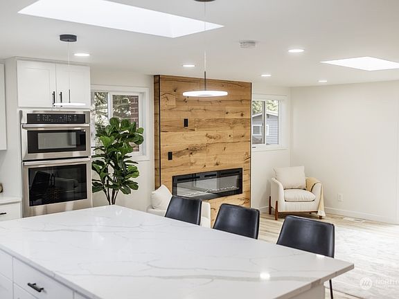 4th image of 2165 N 186th Street