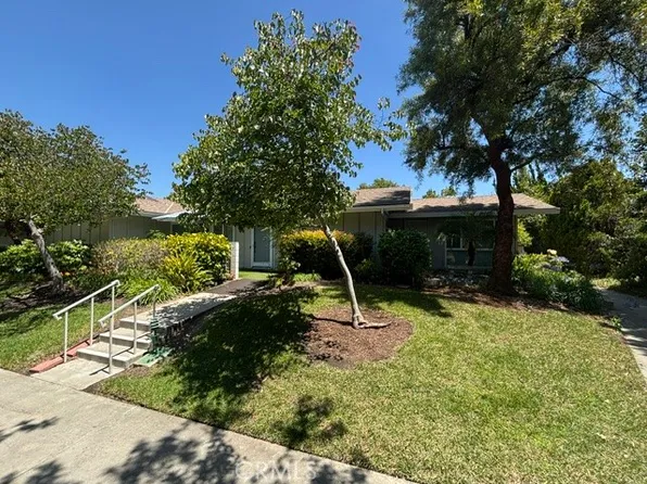 737 Avenida Majorca Unit B, Laguna Woods, CA 92637