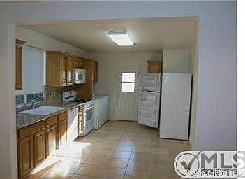 5th image of 8731 Darby Ave