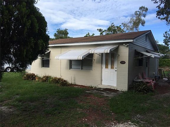 5th image of 2309 2nd Ct SE