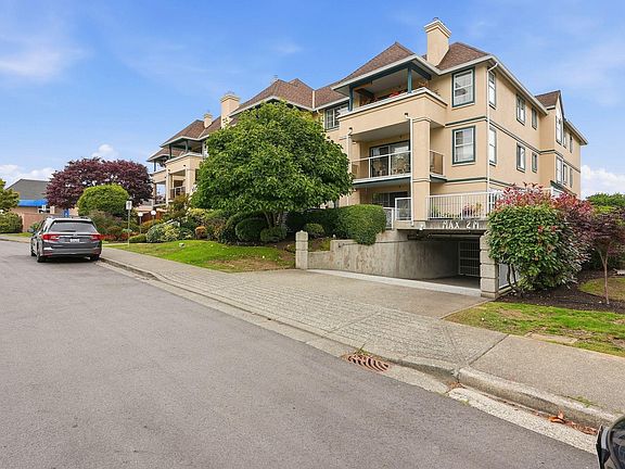 3rd image of 1172 55th St #106