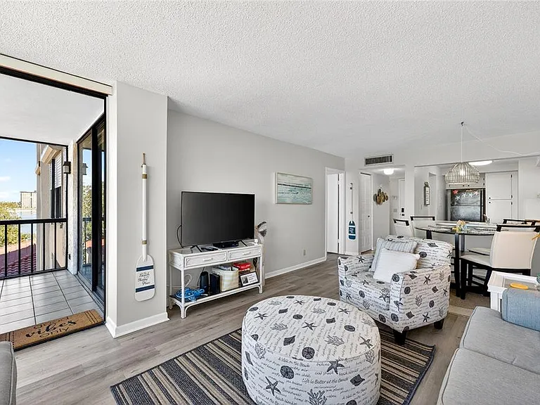 6218 Palma Del Mar Blvd S #405 — Photo 16
