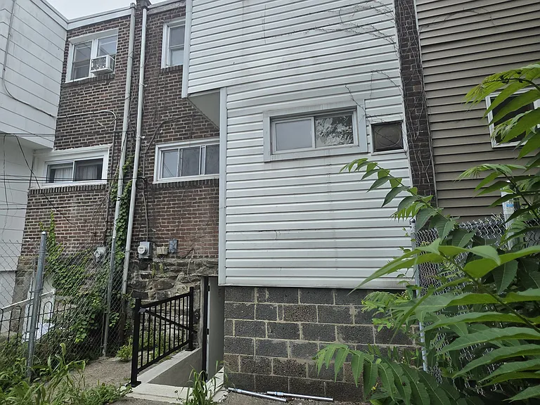 4125 Maywood St — Photo 62