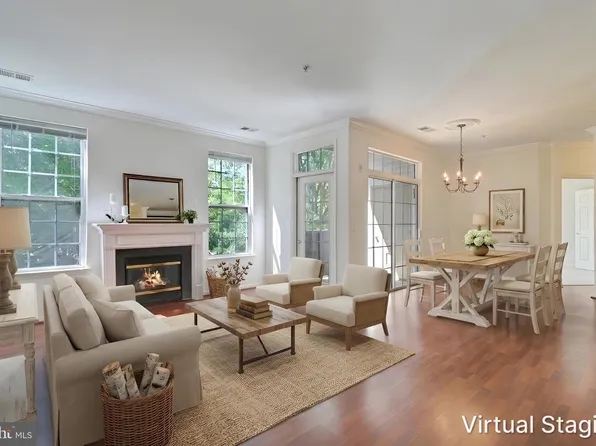 4151 Castlecary Ln Unit 301, Fairfax, VA 22030