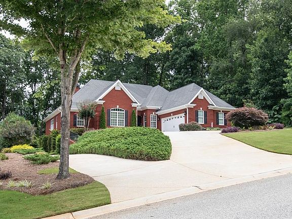 2nd image of 2162 Saddle Creek Dr