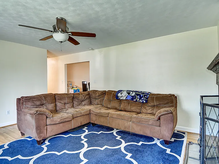 309 Beck St — Photo 11