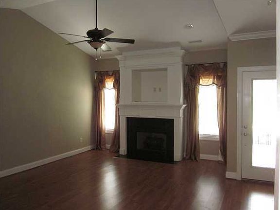 3rd image of 6360 Laramie Cir #88