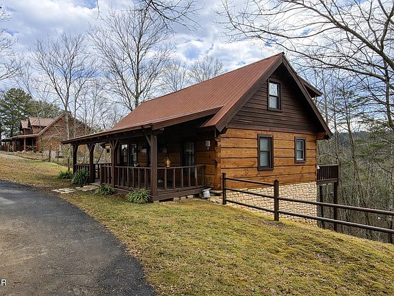 2nd image of 2039 Piney Overlook Ln