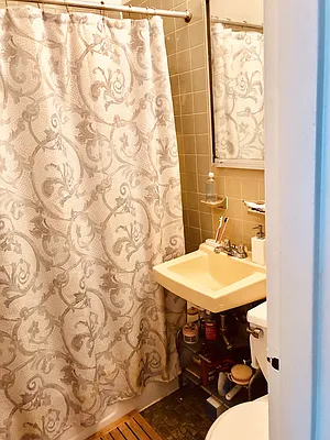 Rented by Real Broker NY LLC | media 27