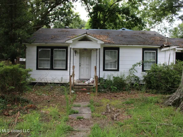 804 Lafayette St, Prentiss, MS 39474