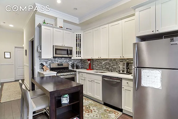 Rented by Compass | media 26