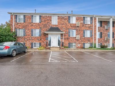 515 W Highland Rd #1, Howell, MI, 48843