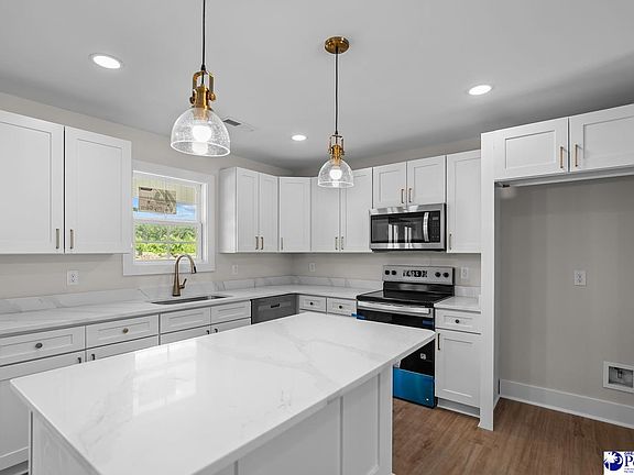 5th image of 2265 S 5th St